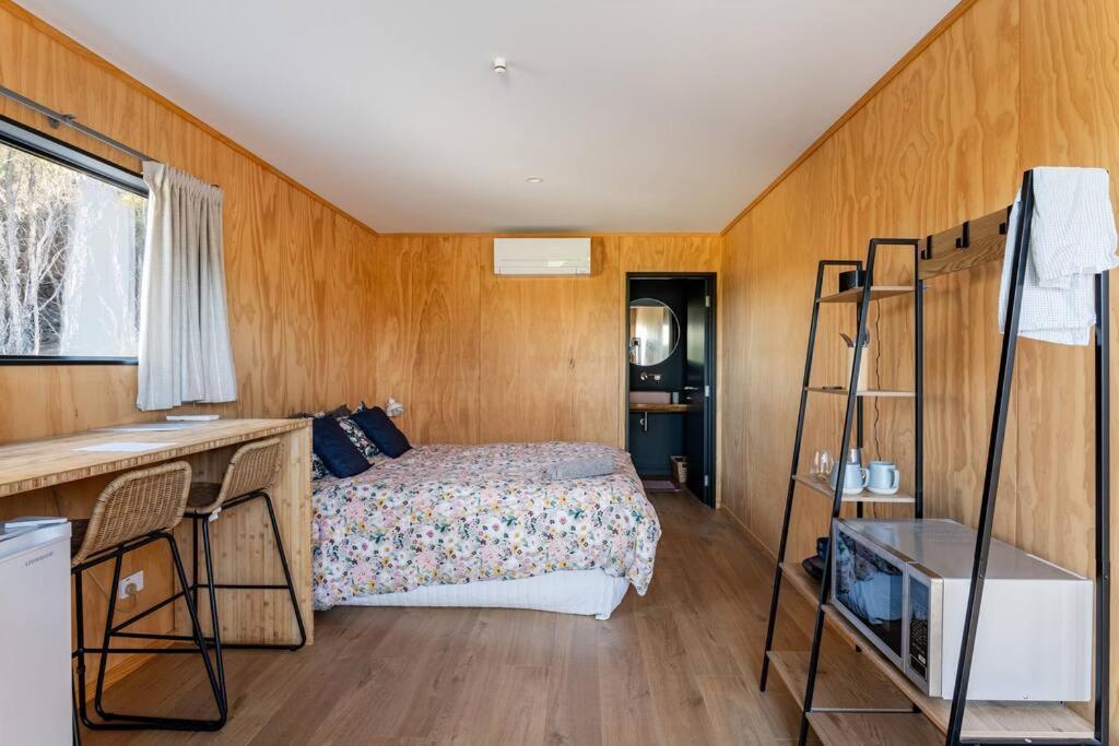 Апартаменты Cosy Studio With Mountain Views Ванака Экстерьер фото