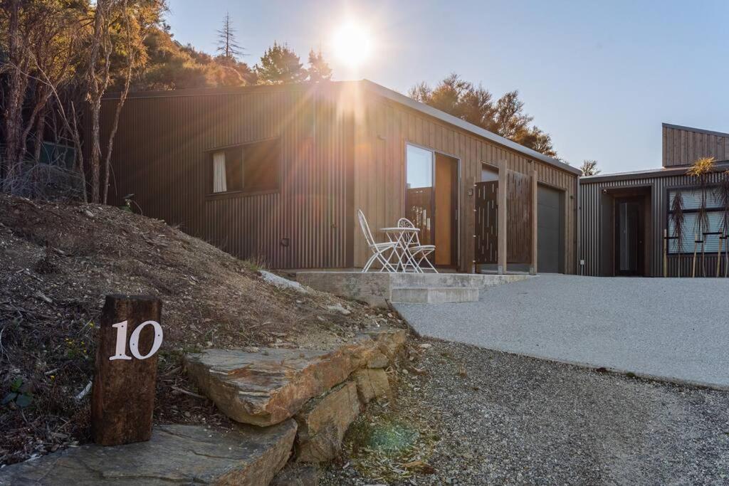 Апартаменты Cosy Studio With Mountain Views Ванака Экстерьер фото